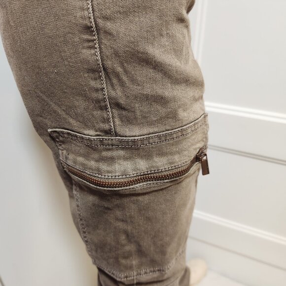 AJ Armani Jeans Slim Fit Cargo Denim – Size 31 x 37 – Brown Vintage Wash - Picture 6 of 9